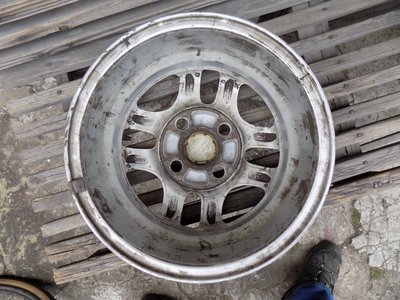 Alu felga Fiesta 02.jpg