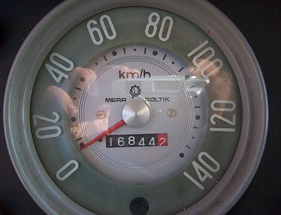 050.JPG